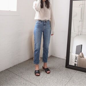 The Everlane Super Straight Jean
